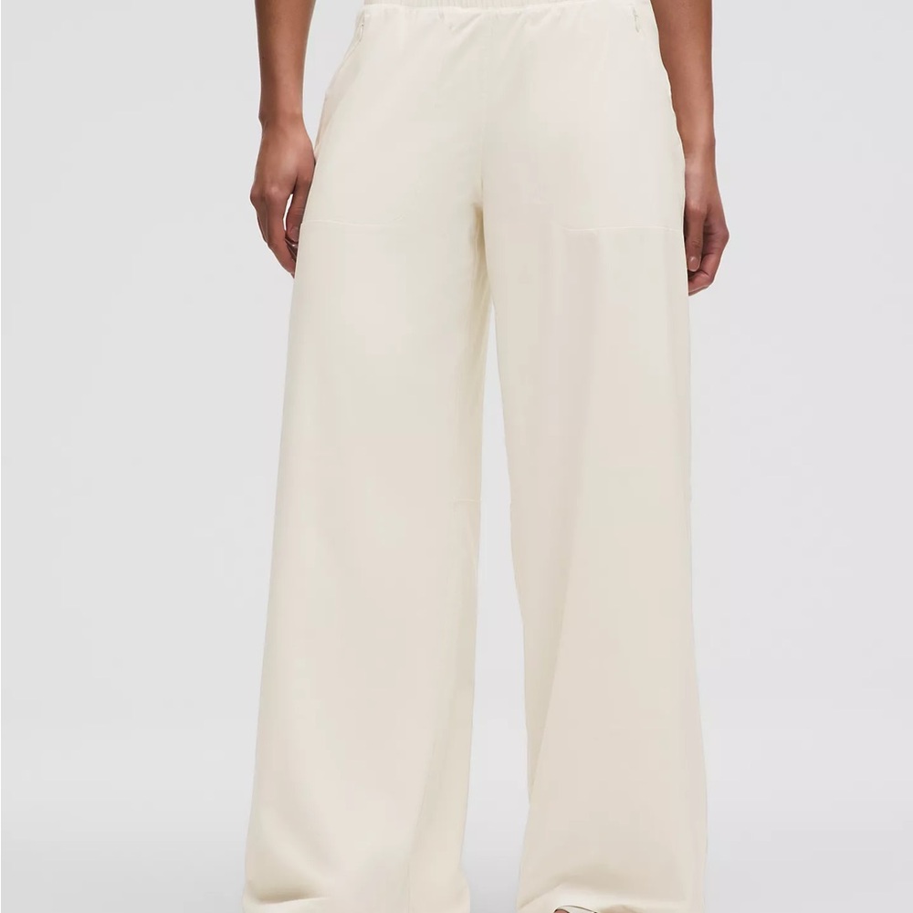 Swift Wide-Leg Mid-Rise Pant
